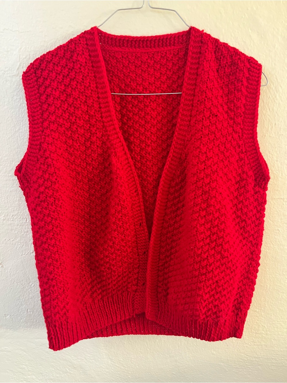 Classic Red Knit Sleeveless Sweater Vest